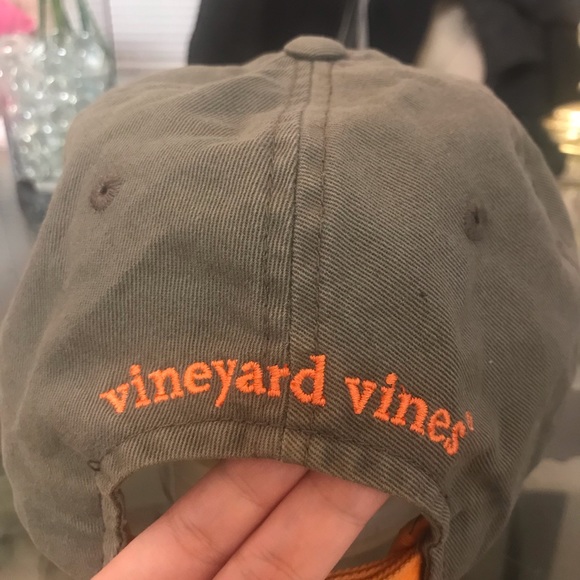 Olive Vineyard Vines Hat with Orange Logo Sold out - Picture 4 of 7
